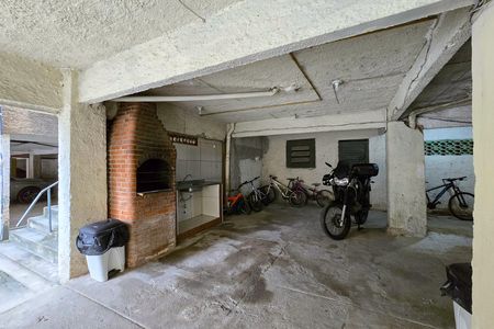 Apartamento para alugar com 56m², 2 quartos e 1 vaga Apartamento para alugar com 56m², 2 quartos e 1 vagaÁrea comum - Salão de festas