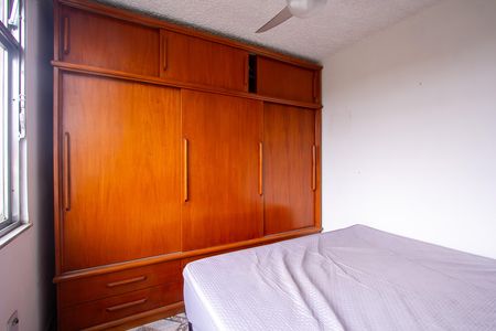 Quarto 1 de apartamento para alugar com 2 quartos, 56m² em Colubandê, São Gonçalo