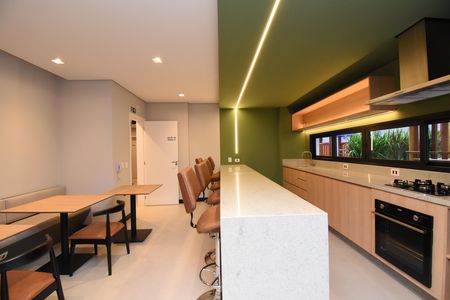 Studio para alugar com 28m², 1 quarto e sem vagaÁrea comum - Salão de festas