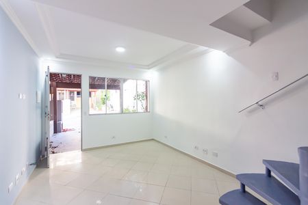Sala  de casa de condomínio à venda com 3 quartos, 99m² em Conceicao, Osasco