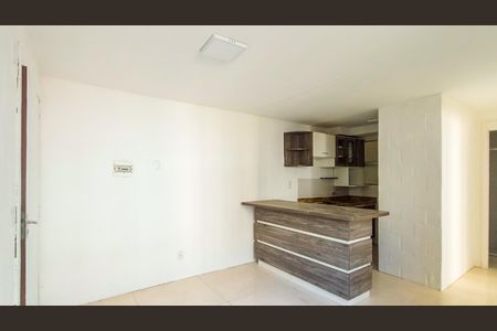 Sala  de apartamento para alugar com 2 quartos, 45m² em Campo Novo, Porto Alegre