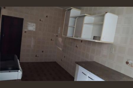Casa à venda com 3 quartos, 120m² em Jardim Odete, São Paulo
