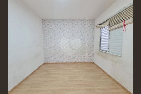 Casa à venda com 3 quartos, 300m² em Vila Granada, São Paulo