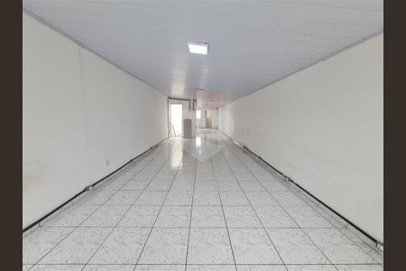 Casa à venda com 3 quartos, 300m² em Vila Granada, São Paulo
