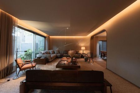 Casa à venda com 4 quartos, 701m² em Alto de Pinheiros, São Paulo