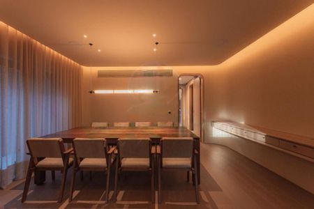 Casa à venda com 701m², 4 quartos e 4 vagas