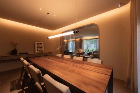 Casa à venda com 701m², 4 quartos e 4 vagas
