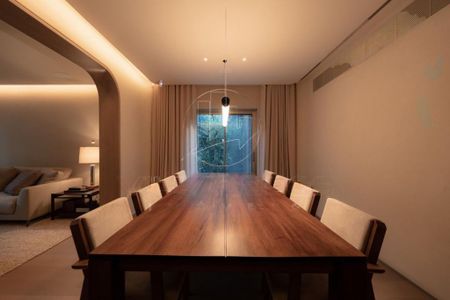 Casa à venda com 701m², 4 quartos e 4 vagas