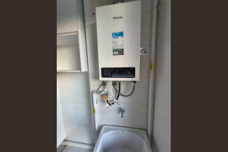 Cozinha de apartamento para alugar com 2 quartos, 52m² em Marechal Hermes, Rio de Janeiro