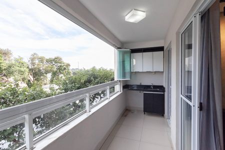 Apartamento à venda com 90m², 3 quartos e 1 vaga Apartamento à venda com 90m², 3 quartos e 1 vagaVaranda