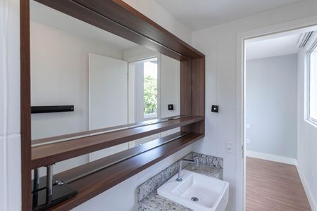 Apartamento à venda com 90m², 3 quartos e 1 vaga Apartamento à venda com 90m², 3 quartos e 1 vagaBanheiro da suíte