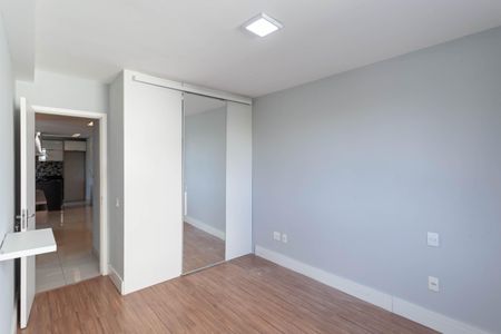 Apartamento à venda com 90m², 3 quartos e 1 vaga Apartamento à venda com 90m², 3 quartos e 1 vagaSuíte