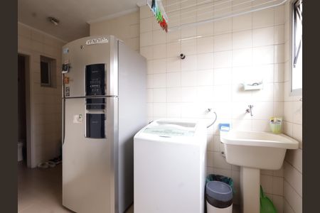 Casa de condomínio à venda com 156m², 4 quartos e 3 vagasÁrea de Serviço