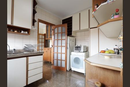 Casa de condomínio à venda com 156m², 4 quartos e 3 vagasCozinha