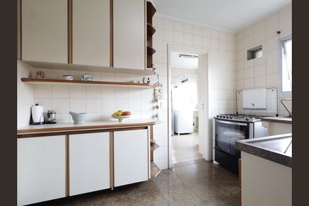 Casa de condomínio à venda com 156m², 4 quartos e 3 vagasCozinha