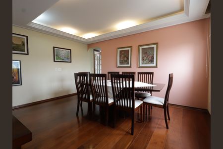 Casa de condomínio à venda com 156m², 4 quartos e 3 vagasSala de Jantar
