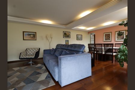 Casa de condomínio à venda com 156m², 4 quartos e 3 vagasSala