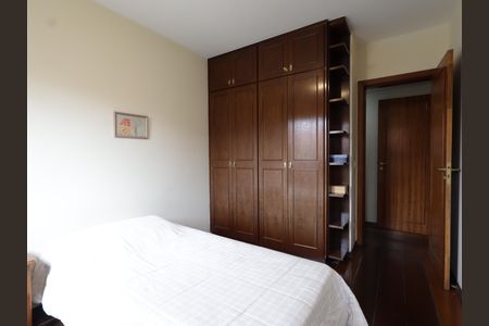Casa de condomínio à venda com 156m², 4 quartos e 3 vagasSuíte 1
