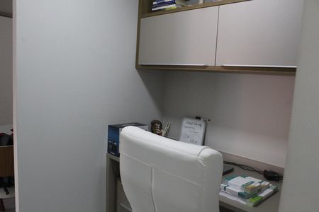 Apartamento para alugar com 76m², 2 quartos e 2 vagasEscritório
