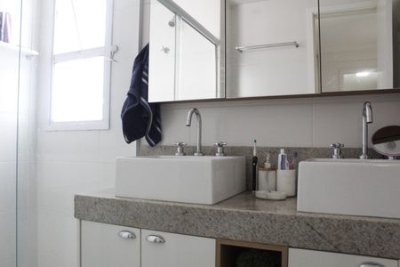 Apartamento para alugar com 76m², 2 quartos e 2 vagasBanheiro da Suíte 2