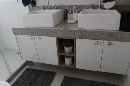 Apartamento para alugar com 76m², 2 quartos e 2 vagasBanheiro da Suíte 2