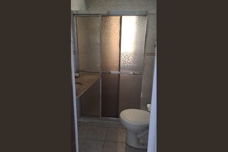 Banheiro de casa para alugar com 2 quartos, 80m² em Sarandi, Porto Alegre