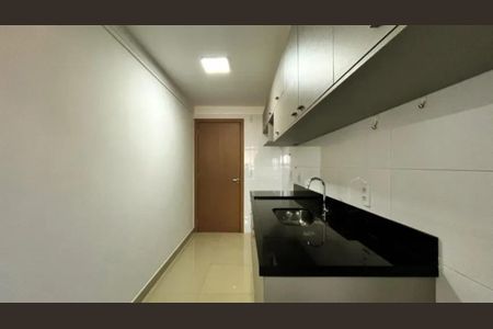Apartamento para alugar com 77m², 2 quartos e 2 vagas Apartamento para alugar com 77m², 2 quartos e 2 vagasCozinha