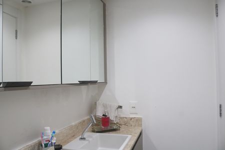 Apartamento à venda com 90m², 3 quartos e 2 vagasBanheiro 1