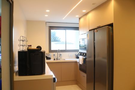 Apartamento à venda com 90m², 3 quartos e 2 vagasCozinha