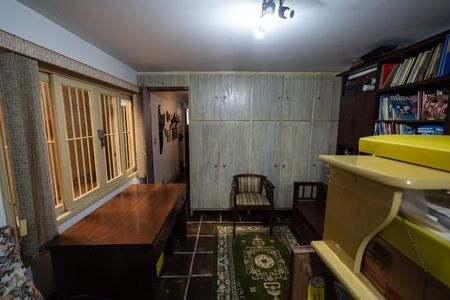 Escritório de casa à venda com 3 quartos, 495m² em Santa Cecília, Porto Alegre