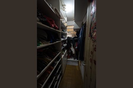 Casa à venda com 257m², 3 quartos e 3 vagasCloset da suíte 2