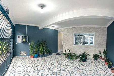 Casa para alugar com 131m², 2 quartos e 2 vagas Casa para alugar com 131m², 2 quartos e 2 vagasGaragem
