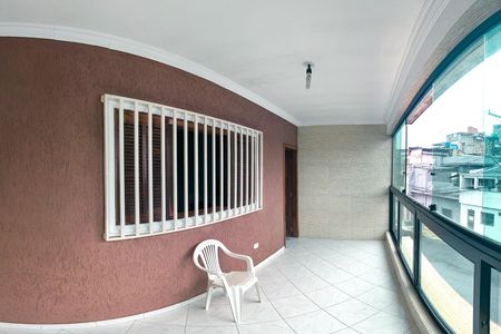 Casa para alugar com 131m², 2 quartos e 2 vagas Casa para alugar com 131m², 2 quartos e 2 vagasvaranda