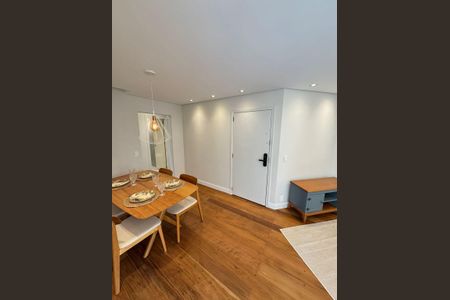 Apartamento para alugar com 55m², 2 quartos e 1 vaga Apartamento para alugar com 55m², 2 quartos e 1 vagaSala
