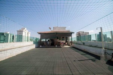 Apartamento à venda com 240m², 4 quartos e 1 vaga