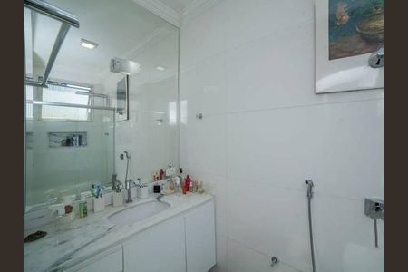 Apartamento à venda com 240m², 4 quartos e 1 vaga