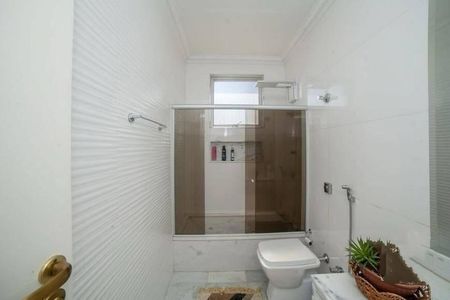 Apartamento à venda com 240m², 4 quartos e 1 vaga