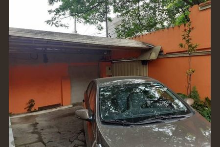 Casa à venda com 4 quartos, 350m² em Serra, Belo Horizonte