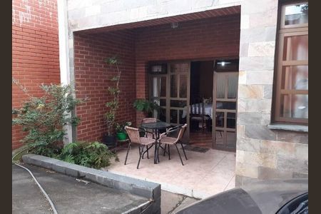 Casa à venda com 4 quartos, 350m² em Serra, Belo Horizonte