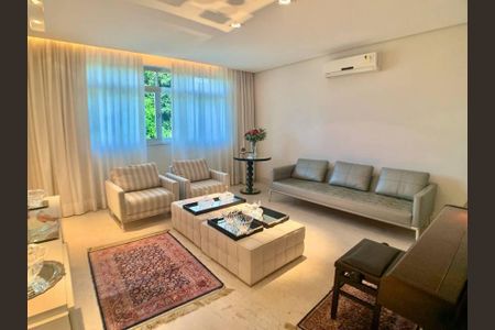 Casa à venda com 4 quartos, 778m² em Cidade Jardim, Belo Horizonte