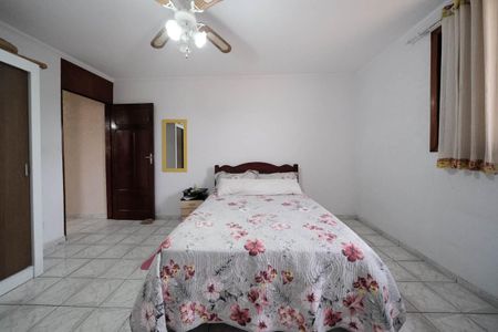 Casa à venda com 130m², 3 quartos e 2 vagasSuíte