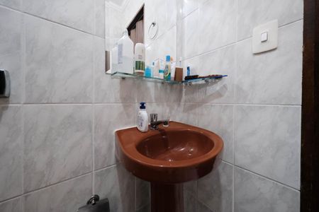 Casa à venda com 130m², 3 quartos e 2 vagasBanheiro 2