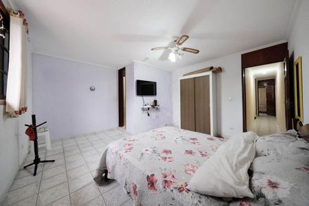 Casa à venda com 130m², 3 quartos e 2 vagasSuíte