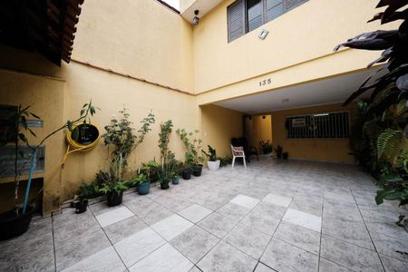 Casa à venda com 130m², 3 quartos e 2 vagasÁrea externa