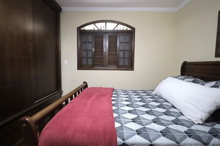 Casa à venda com 150m², 2 quartos e 1 vaga Casa à venda com 150m², 2 quartos e 1 vagaQuarto Suíte