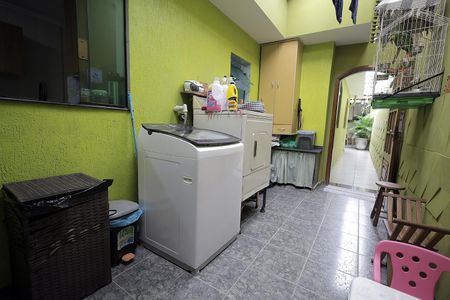 Casa à venda com 150m², 2 quartos e 1 vaga Casa à venda com 150m², 2 quartos e 1 vagaÁrea de Serviço