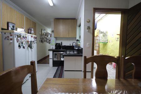 Casa à venda com 150m², 2 quartos e 1 vaga Casa à venda com 150m², 2 quartos e 1 vagaCozinha
