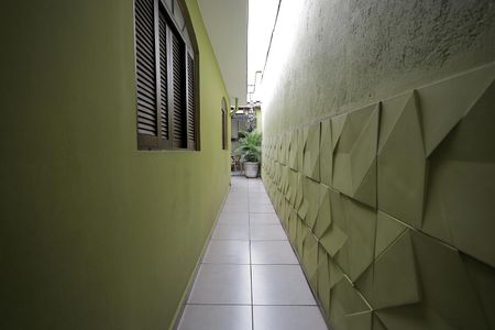 Casa à venda com 150m², 2 quartos e 1 vaga Casa à venda com 150m², 2 quartos e 1 vagaCorredor