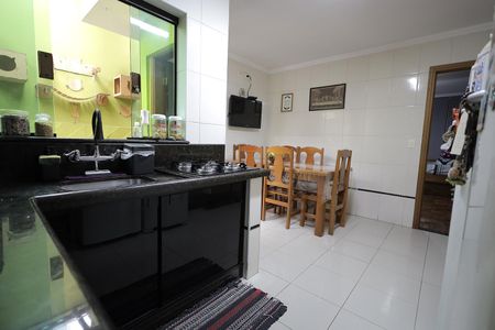 Casa à venda com 150m², 2 quartos e 1 vaga Casa à venda com 150m², 2 quartos e 1 vagaCozinha
