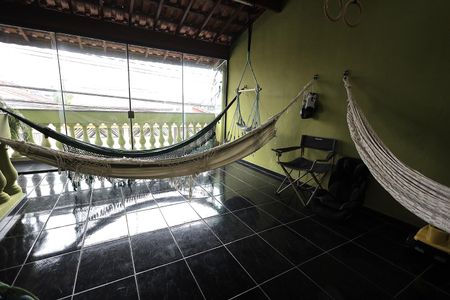 Casa à venda com 150m², 2 quartos e 1 vaga Casa à venda com 150m², 2 quartos e 1 vagaSacada